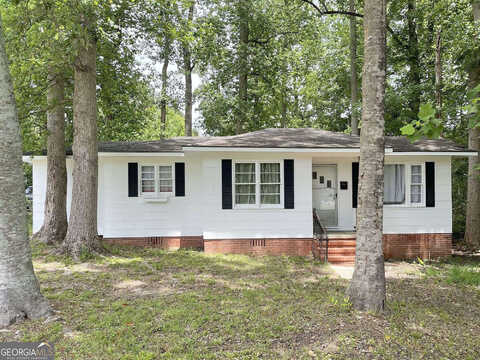 Main, SWAINSBORO, GA 30401