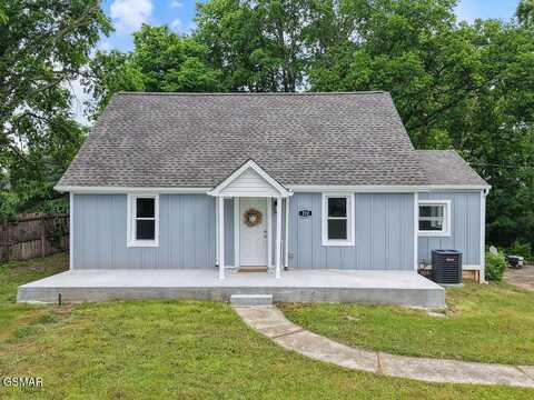 212 N Cedar Street, Maryville, TN 37801