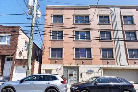7008 Madison St, Guttenberg Town, NJ 07093