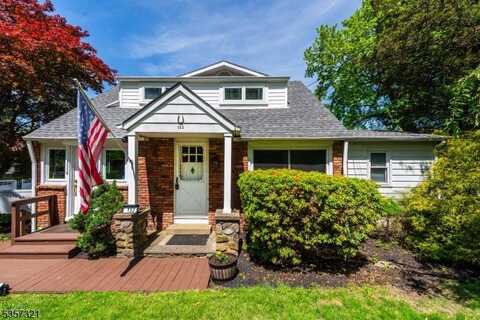 153 Maple Rd, West Milford, NJ 07480