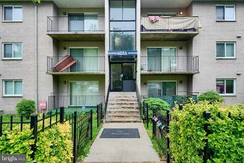 625A CHESAPEAKE STREET SE, WASHINGTON, DC 20032