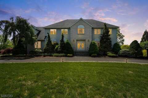 33 Sylvan Dr, Montville, NJ 07058