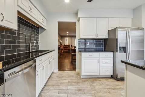 238 Aycrigg Ave, Passaic, NJ 07055