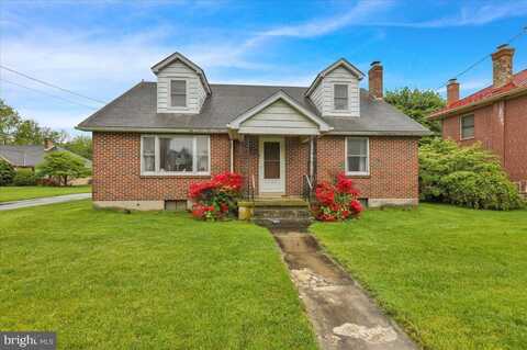 36 OLD BOWERS ROAD, BOWERS, PA 19511