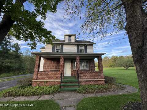 152 S Old Turnpike Road, Drums, PA 18222