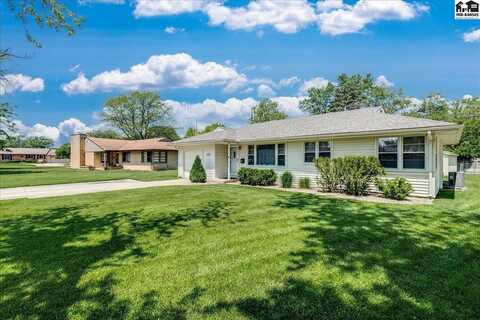 126 Carlton Rd, Hutchinson, KS 67502