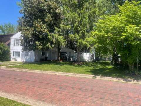 2766 N Staunton Road, Huntington, WV 25702