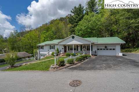 881 Queen Street, Boone, NC 28607