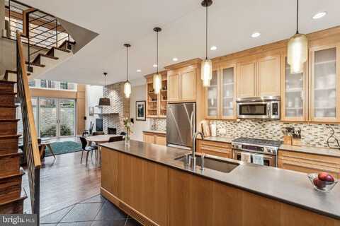 1210 PINE STREET, PHILADELPHIA, PA 19107