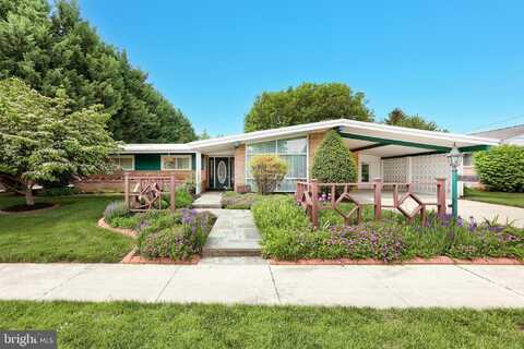 100 WEST AVENUE, HANOVER, PA 17331