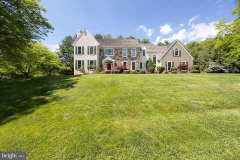 695 HIGHPOINT DRIVE, WEST CHESTER, PA 19382
