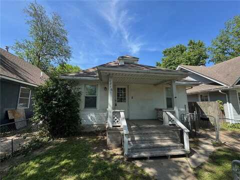 5216 SAIDA Avenue, Kansas City, MO 64123