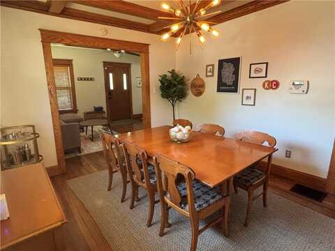 4019 Holly Street, Kansas City, MO 64111