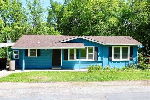 608 Walnut Street, Greenwood, MO 64034