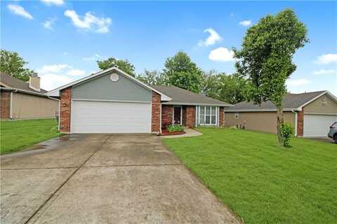 1201 Fox Run Drive, Warrensburg, MO 64093