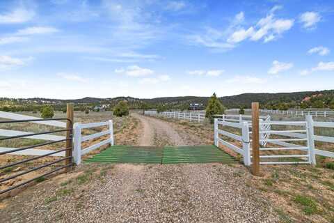 4150 W Pink Cliffs Vistas, Hatch, UT 84735