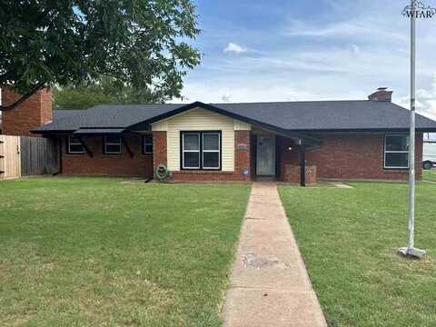 6713 GERONIMO DRIVE, Wichita Falls, TX 76310