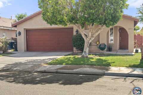 2236 Camino Dr, Calexico, CA 92231