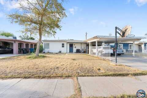 552 Yucca Dr, El Centro, CA 92243
