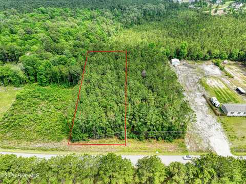 506 Parkertown Road, Hubert, NC 28539