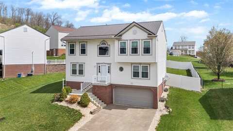 111 Stratford Ct, New Stanton, PA 15672