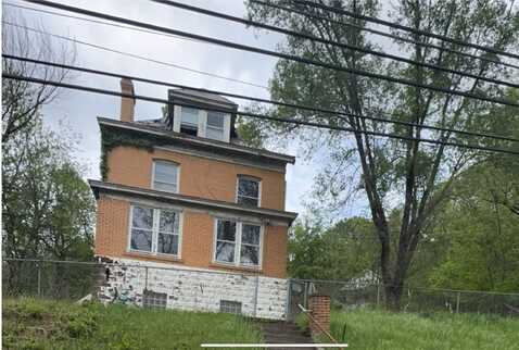 1426 Blackadore Ave, Penn Hills, PA 15235
