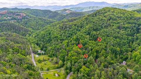 3266/3272 Lost Branch Rd, Sevierville, TN 37862