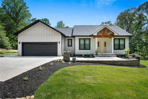 103 Benjamin Drive, Townville, SC 29689