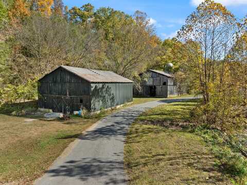 60 Elk Cave Road, Gravel Switch, KY 40328