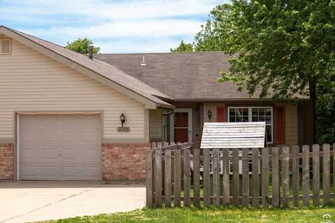 3719 Elizabeth Court, Lawrence, KS 66049
