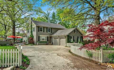 1655 Stratford Road, Lawrence, KS 66044