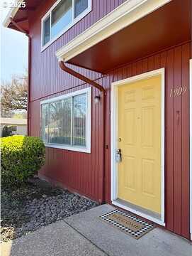 17Th, EUGENE, OR 97402