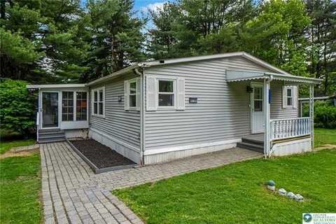 8736 Evergreen Circle, Macungie, PA 18031