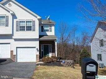1509 Crest Park Court, Bethlehem, PA 18015