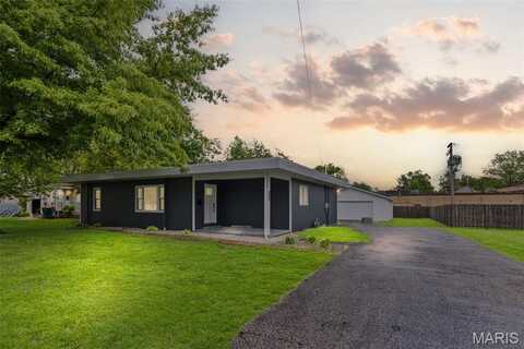 108 W Orchard Street, O'Fallon, IL 62269