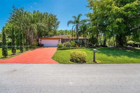 8620 SW 181st St, Palmetto Bay, FL 33157