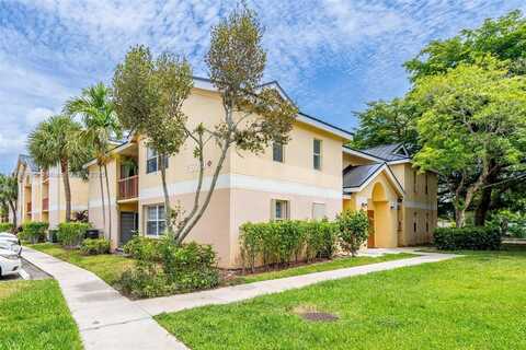 7620 Westwood Dr, Tamarac, FL 33321