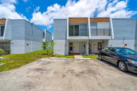 6306 Moseley St, Hollywood, FL 33024
