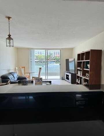 4000 NE 169th St, North Miami Beach, FL 33160