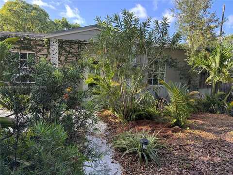 755 NW 126th St, North Miami, FL 33168