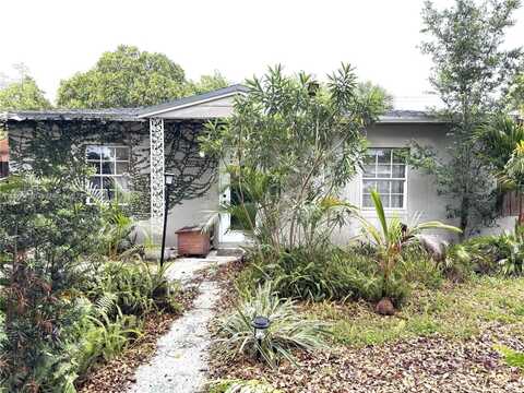 755 NW 126th St, North Miami, FL 33168