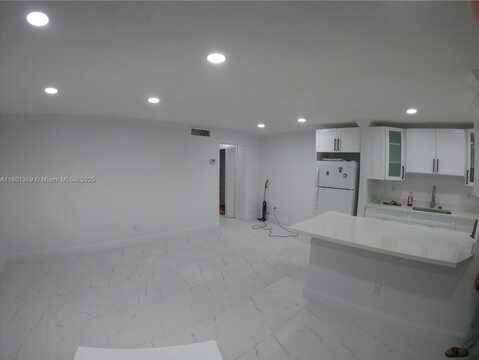 3265 Griffin Rd, Dania Beach, FL 33312