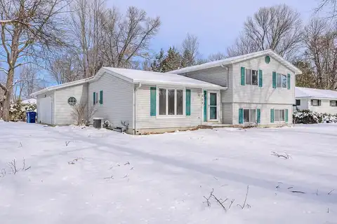 Paramount, WAUSAU, WI 54401