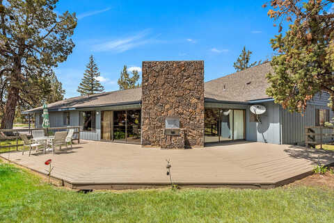 Gentry, BEND, OR 97701