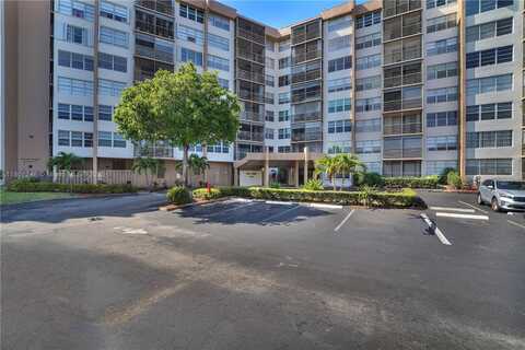 1000 Saint Charles Pl, Pembroke Pines, FL 33026