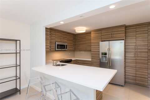 1020 Meridian Ave, Miami Beach, FL 33139