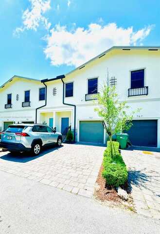 761 SW 11th St, Florida City, FL 33034