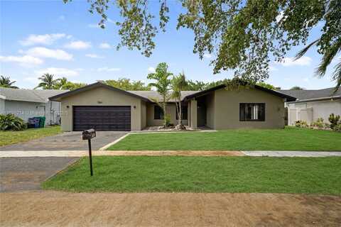 7201 NW 46th Ct, Lauderhill, FL 33319
