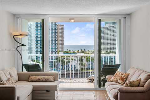 121 Golden Isles Dr, Hallandale Beach, FL 33009