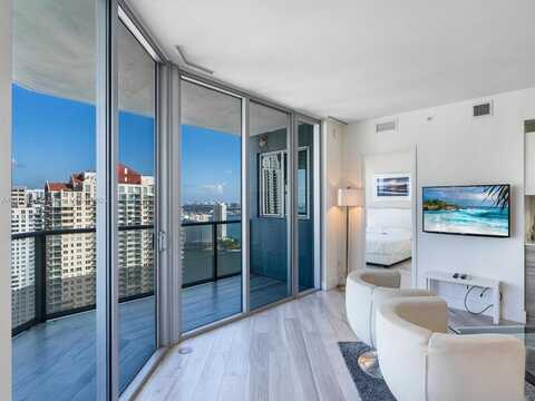 1300 Brickell Bay Dr, Miami, FL 33131